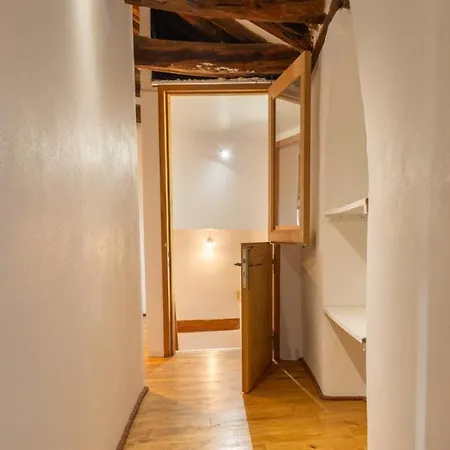 De L' Espinassous Holiday home *